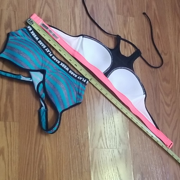 Victoria Secret bikini top an sports bra - Picture 4 of 8